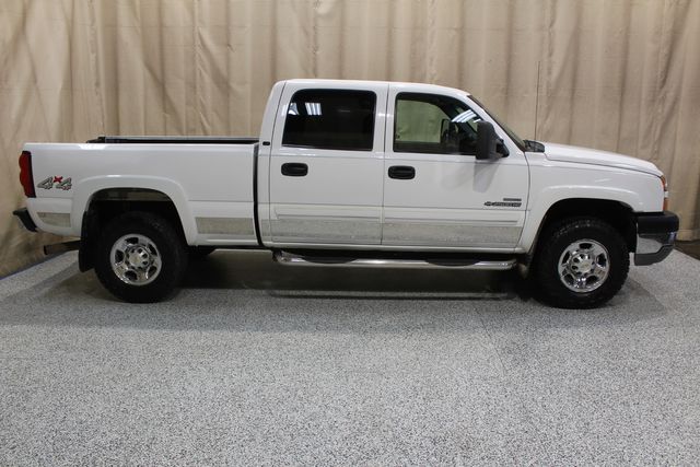 2006 Chevrolet Silverado 2500HD Diesel 4x4 LT1 | Roscoe, IL | Autoland Outlets 2006 Chevrolet Silverado 2500HD Diesel 4x4 LT1 | Roscoe, IL | Autoland Outlets