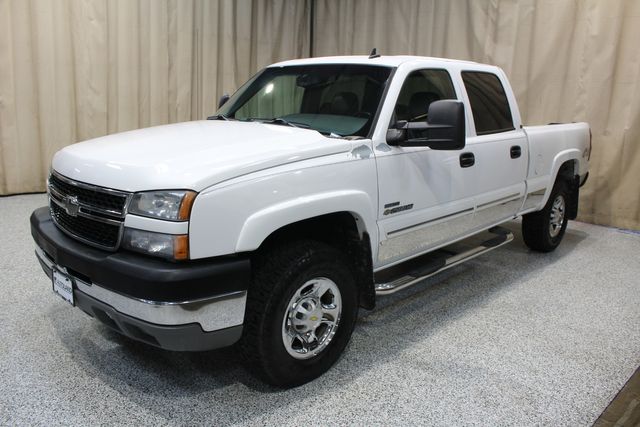 2006 Chevrolet Silverado 2500HD Diesel 4x4 LT1 | Roscoe, IL | Autoland Outlets 2006 Chevrolet Silverado 2500HD Diesel 4x4 LT1 | Roscoe, IL | Autoland Outlets