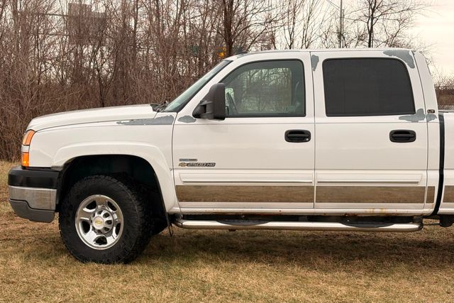 2006 Chevrolet Silverado 2500HD Diesel 4x4 LT1 | Roscoe, IL | Autoland Outlets 2006 Chevrolet Silverado 2500HD Diesel 4x4 LT1 | Roscoe, IL | Autoland Outlets