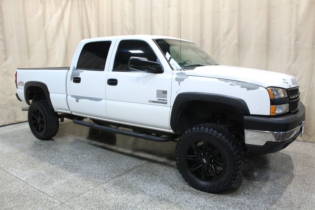 2006 Chevrolet Silverado 2500HD Diesel 4x4 Work Truck | Roscoe, IL | Autoland Outlets 2006 Chevrolet Silverado 2500HD Diesel 4x4 Work Truck | Roscoe, IL | Autoland Outlets