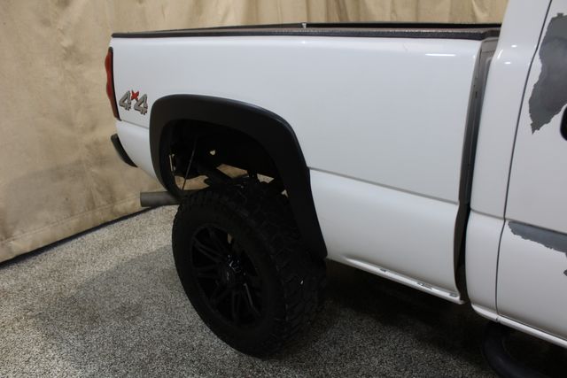 2006 Chevrolet Silverado 2500HD Diesel 4x4 Work Truck | Roscoe, IL | Autoland Outlets 2006 Chevrolet Silverado 2500HD Diesel 4x4 Work Truck | Roscoe, IL | Autoland Outlets