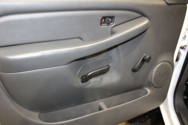 2006 Chevrolet Silverado 2500HD Diesel 4x4 Work Truck | Roscoe, IL | Autoland Outlets 2006 Chevrolet Silverado 2500HD Diesel 4x4 Work Truck | Roscoe, IL | Autoland Outlets
