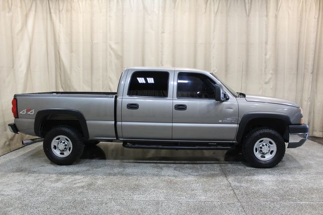 2006 Chevrolet Silverado 2500HD Diesel 4x4 Work Truck | Roscoe, IL | Autoland Outlets 2006 Chevrolet Silverado 2500HD Diesel 4x4 Work Truck | Roscoe, IL | Autoland Outlets