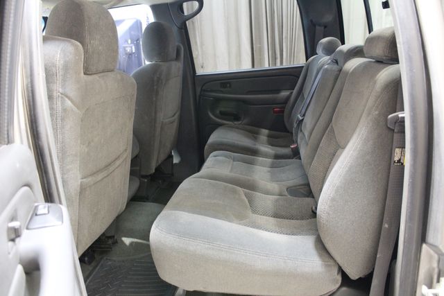 2006 Chevrolet Silverado 2500HD Diesel 4x4 Work Truck | Roscoe, IL | Autoland Outlets 2006 Chevrolet Silverado 2500HD Diesel 4x4 Work Truck | Roscoe, IL | Autoland Outlets