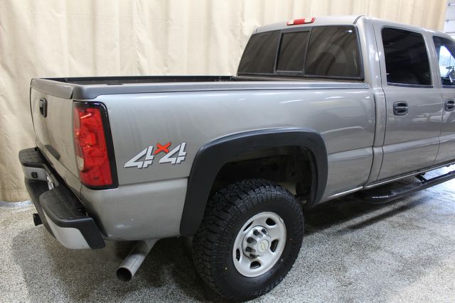 2006 Chevrolet Silverado 2500HD Diesel 4x4 Work Truck | Roscoe, IL | Autoland Outlets 2006 Chevrolet Silverado 2500HD Diesel 4x4 Work Truck | Roscoe, IL | Autoland Outlets