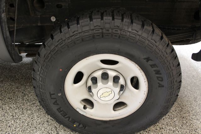 2006 Chevrolet Silverado 2500HD Diesel 4x4 Work Truck | Roscoe, IL | Autoland Outlets 2006 Chevrolet Silverado 2500HD Diesel 4x4 Work Truck | Roscoe, IL | Autoland Outlets