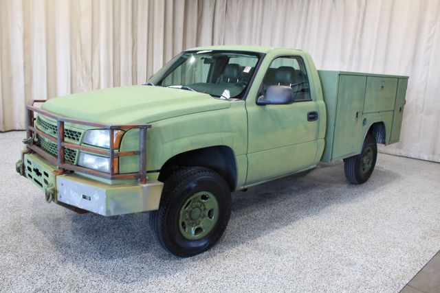 2006 Chevrolet Silverado 2500HD Diesel 4x4 Military Grade Work Truck | Roscoe, IL | Autoland Outlets 2006 Chevrolet Silverado 2500HD Diesel 4x4 Military Grade Work Truck | Roscoe, IL | Autoland Outlets
