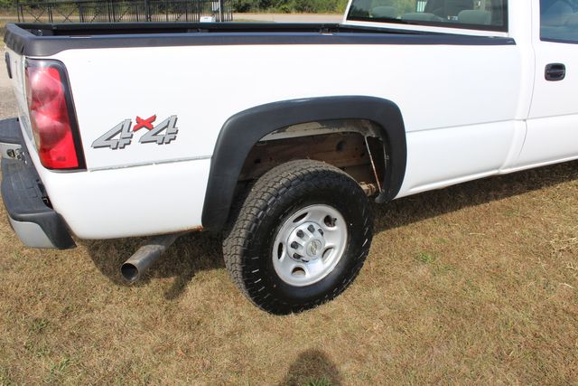 2006 Chevrolet Silverado 2500HD 4x4 Work Truck | Roscoe, IL | Autoland Outlets 2006 Chevrolet Silverado 2500HD 4x4 Work Truck | Roscoe, IL | Autoland Outlets