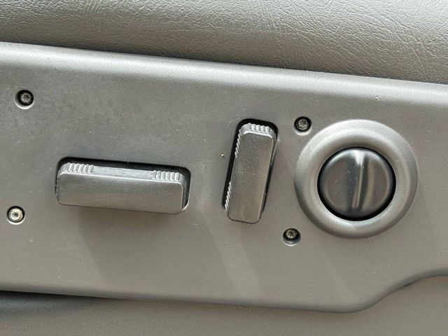 2006 Chevrolet Silverado 3500 LT3 4dr Crew Cab 4WD LB DRW | Houston, TX | Houston Auto Credit 2006 Chevrolet Silverado 3500 LT3 4dr Crew Cab 4WD LB DRW | Houston, TX | Houston Auto Credit