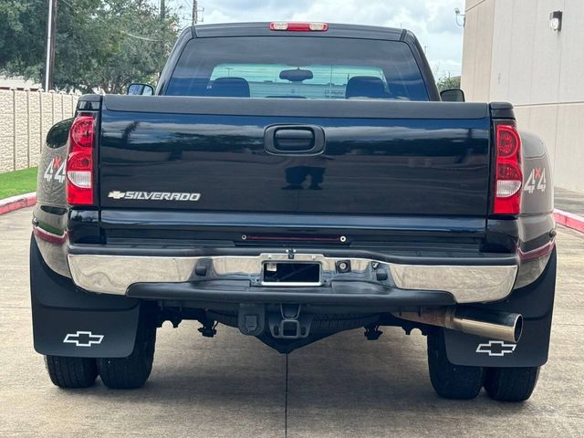 2006 Chevrolet Silverado 3500 LT3 4dr Crew Cab 4WD LB DRW | Houston, TX | Houston Auto Credit 2006 Chevrolet Silverado 3500 LT3 4dr Crew Cab 4WD LB DRW | Houston, TX | Houston Auto Credit