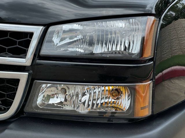 2006 Chevrolet Silverado 3500 LT3 4dr Crew Cab 4WD LB DRW | Houston, TX | Houston Auto Credit 2006 Chevrolet Silverado 3500 LT3 4dr Crew Cab 4WD LB DRW | Houston, TX | Houston Auto Credit