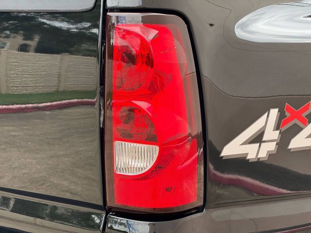 2006 Chevrolet Silverado 3500 LT3 4dr Crew Cab 4WD LB DRW | Houston, TX | Houston Auto Credit 2006 Chevrolet Silverado 3500 LT3 4dr Crew Cab 4WD LB DRW | Houston, TX | Houston Auto Credit