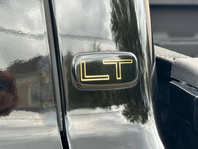 2006 Chevrolet Silverado 3500 LT3 4dr Crew Cab 4WD LB DRW | Houston, TX | Houston Auto Credit 2006 Chevrolet Silverado 3500 LT3 4dr Crew Cab 4WD LB DRW | Houston, TX | Houston Auto Credit