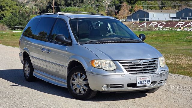 2006 Chrysler Town and Country WHEELCHAIR BRAUN ADA | Santa Clarita, CA | Starfire Auto Inc 2006 Chrysler Town and Country WHEELCHAIR BRAUN ADA | Santa Clarita, CA | Starfire Auto Inc