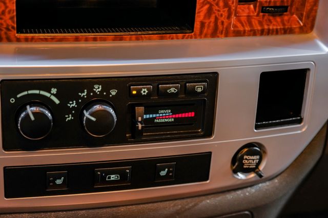 2006 Dodge Ram 3500 Laramie Mega Cab 5.9L HO Cummins 4x4 Leather | Dallas, TX | East Dallas Diesel