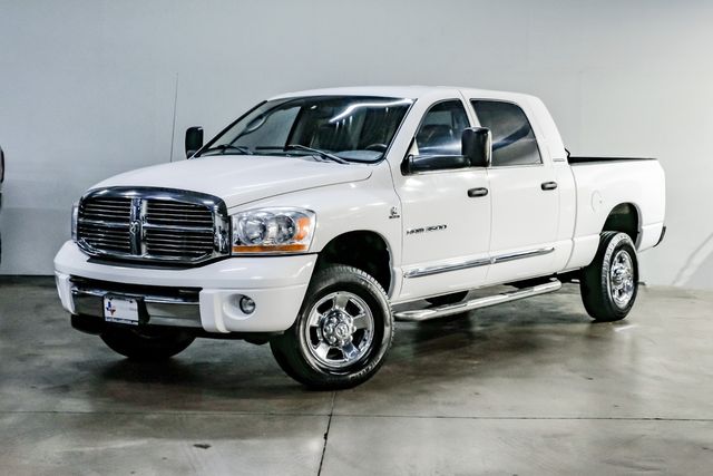 2006 Dodge Ram 3500 Laramie Mega Cab 5.9L HO Cummins 4x4 Leather | Dallas, TX | East Dallas Diesel