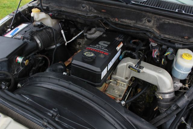 2006 Dodge Ram 3500 Diesel manual SLT Mega Cab | Roscoe, IL | Autoland Outlets