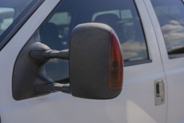 2006 Ford F-250 Super Duty XLT CREW CAB FX4 / 4X4 DIESEL 6.0L / REGULAR MAINT | Austin, TX | Rocky Mountain Truck Stop Austin 2006 Ford F-250 Super Duty XLT CREW CAB FX4 / 4X4 DIESEL 6.0L / REGULAR MAINT | Austin, TX | Rocky Mountain Truck Stop Austin