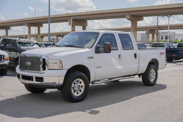 2006 Ford F-250 Super Duty XLT CREW CAB FX4 / 4X4 DIESEL 6.0L / REGULAR MAINT | Austin, TX | Rocky Mountain Truck Stop Austin 2006 Ford F-250 Super Duty XLT CREW CAB FX4 / 4X4 DIESEL 6.0L / REGULAR MAINT | Austin, TX | Rocky Mountain Truck Stop Austin