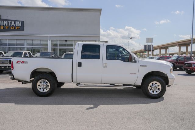2006 Ford F-250 Super Duty XLT CREW CAB FX4 / 4X4 DIESEL 6.0L / REGULAR MAINT | Austin, TX | Rocky Mountain Truck Stop Austin 2006 Ford F-250 Super Duty XLT CREW CAB FX4 / 4X4 DIESEL 6.0L / REGULAR MAINT | Austin, TX | Rocky Mountain Truck Stop Austin
