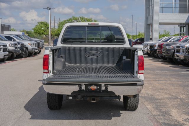 2006 Ford F-250 Super Duty XLT CREW CAB FX4 / 4X4 DIESEL 6.0L / REGULAR MAINT | Austin, TX | Rocky Mountain Truck Stop Austin 2006 Ford F-250 Super Duty XLT CREW CAB FX4 / 4X4 DIESEL 6.0L / REGULAR MAINT | Austin, TX | Rocky Mountain Truck Stop Austin
