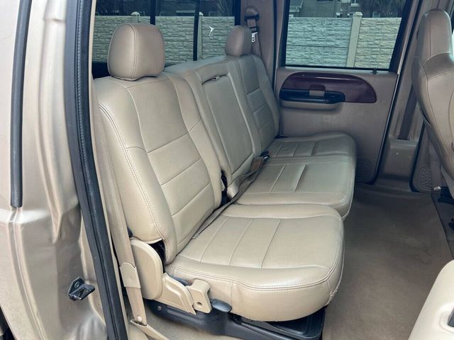 2006 Ford F-250 Super Duty Lariat 4dr Crew Cab 4WD SB | Houston, TX | Houston Auto Credit 2006 Ford F-250 Super Duty Lariat 4dr Crew Cab 4WD SB | Houston, TX | Houston Auto Credit