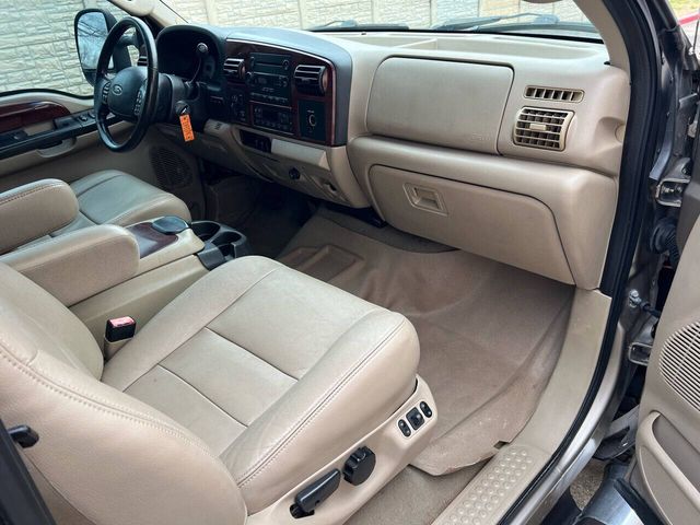 2006 Ford F-250 Super Duty Lariat 4dr Crew Cab 4WD SB | Houston, TX | Houston Auto Credit 2006 Ford F-250 Super Duty Lariat 4dr Crew Cab 4WD SB | Houston, TX | Houston Auto Credit