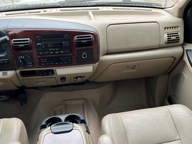 2006 Ford F-250 Super Duty Lariat 4dr Crew Cab 4WD SB | Houston, TX | Houston Auto Credit 2006 Ford F-250 Super Duty Lariat 4dr Crew Cab 4WD SB | Houston, TX | Houston Auto Credit