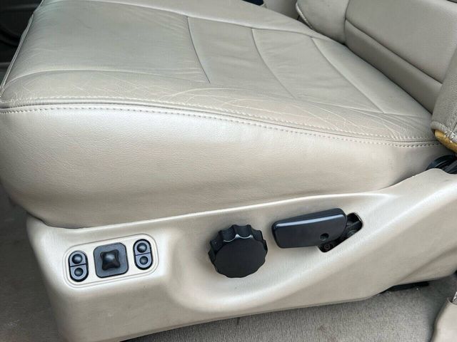 2006 Ford F-250 Super Duty Lariat 4dr Crew Cab 4WD SB | Houston, TX | Houston Auto Credit 2006 Ford F-250 Super Duty Lariat 4dr Crew Cab 4WD SB | Houston, TX | Houston Auto Credit