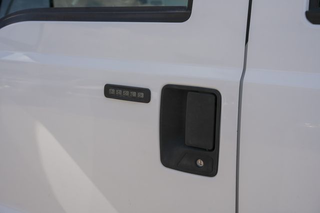 2006 Ford F-350 Super Duty Lariat FX4 SRW SHORT BED / CLEAN FOR AGE AND MILES | Austin, TX | Rocky Mountain Truck Stop Austin