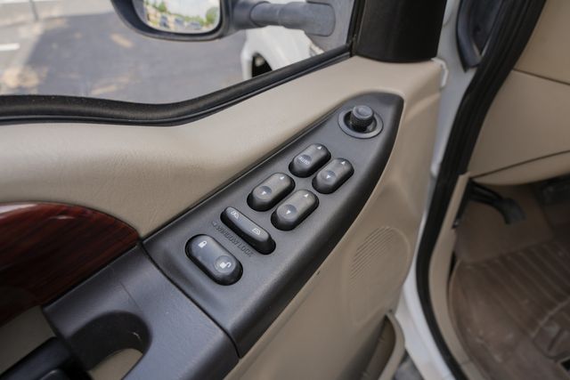 2006 Ford F-350 Super Duty Lariat FX4 SRW SHORT BED / CLEAN FOR AGE AND MILES | Austin, TX | Rocky Mountain Truck Stop Austin 2006 Ford F-350 Super Duty Lariat FX4 SRW SHORT BED / CLEAN FOR AGE AND MILES | Austin, TX | Rocky Mountain Truck Stop Austin
