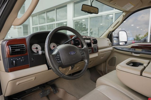 2006 Ford F-350 Super Duty Lariat FX4 SRW SHORT BED / CLEAN FOR AGE AND MILES | Austin, TX | Rocky Mountain Truck Stop Austin