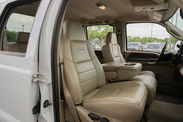 2006 Ford F-350 Super Duty Lariat FX4 SRW SHORT BED / CLEAN FOR AGE AND MILES | Austin, TX | Rocky Mountain Truck Stop Austin