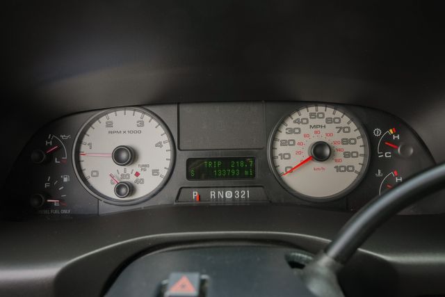 2006 Ford F-350 Super Duty Lariat FX4 SRW SHORT BED / CLEAN FOR AGE AND MILES | Austin, TX | Rocky Mountain Truck Stop Austin