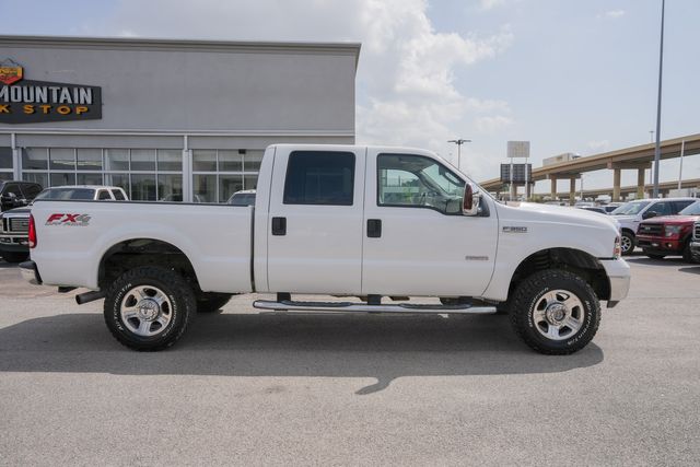 2006 Ford F-350 Super Duty Lariat FX4 SRW SHORT BED / CLEAN FOR AGE AND MILES | Austin, TX | Rocky Mountain Truck Stop Austin