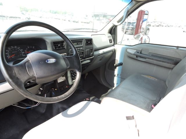 2006 Ford F-750 Non-CDL Dump Truck 