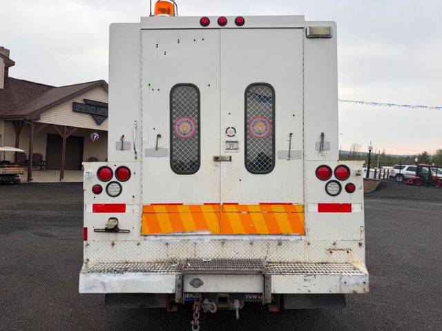 2006 Ford F550