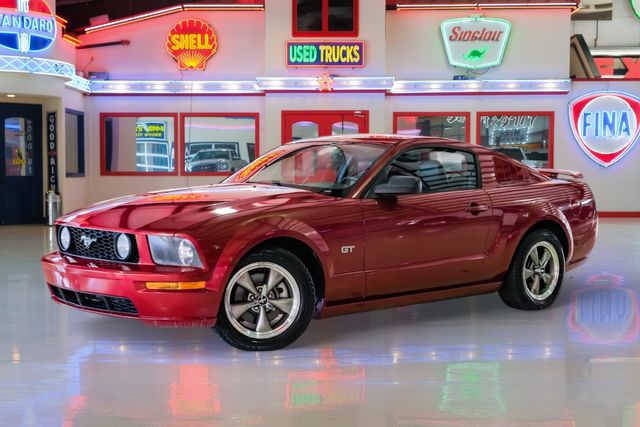 2006 Ford Mustang GT Deluxe