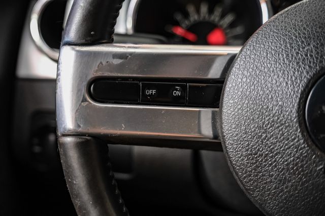 2006 Ford Mustang GT Deluxe 2006 Ford Mustang GT Deluxe