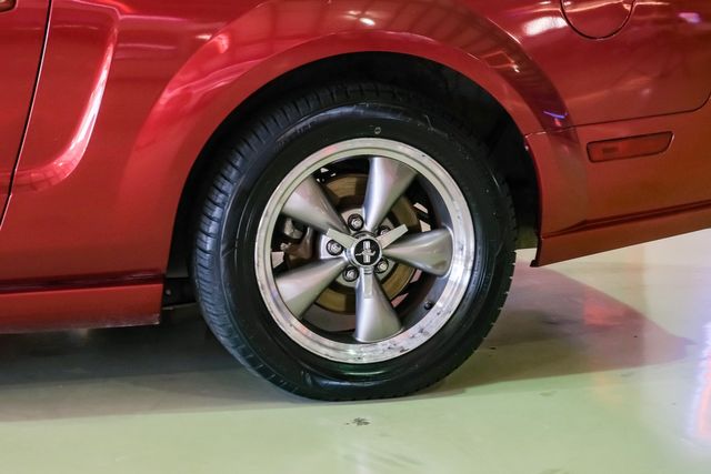 2006 Ford Mustang GT Deluxe