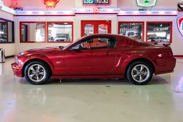 2006 Ford Mustang GT Deluxe 2006 Ford Mustang GT Deluxe