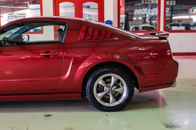 2006 Ford Mustang GT Deluxe | Addison, TX | Mr Car Guys 2006 Ford Mustang GT Deluxe | Addison, TX | Mr Car Guys