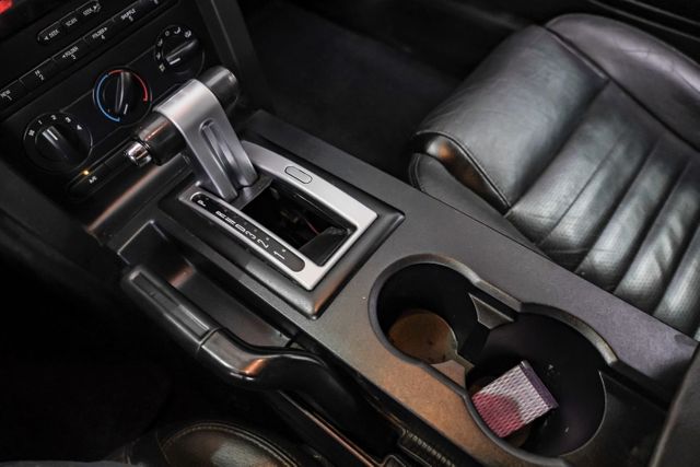 2006 Ford Mustang GT Deluxe | Addison, TX | Mr Car Guys 2006 Ford Mustang GT Deluxe | Addison, TX | Mr Car Guys