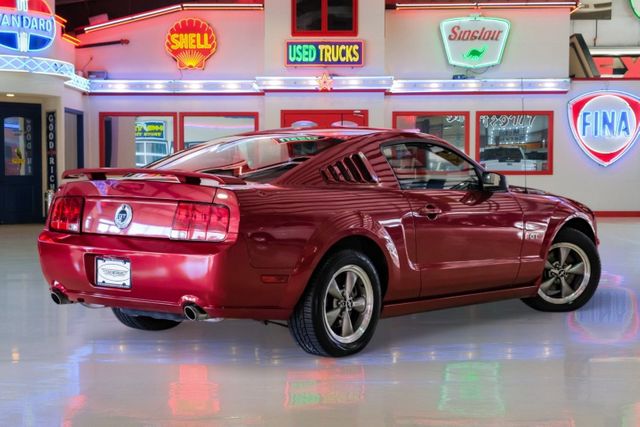 2006 Ford Mustang GT Deluxe | Addison, TX | Mr Car Guys 2006 Ford Mustang GT Deluxe | Addison, TX | Mr Car Guys