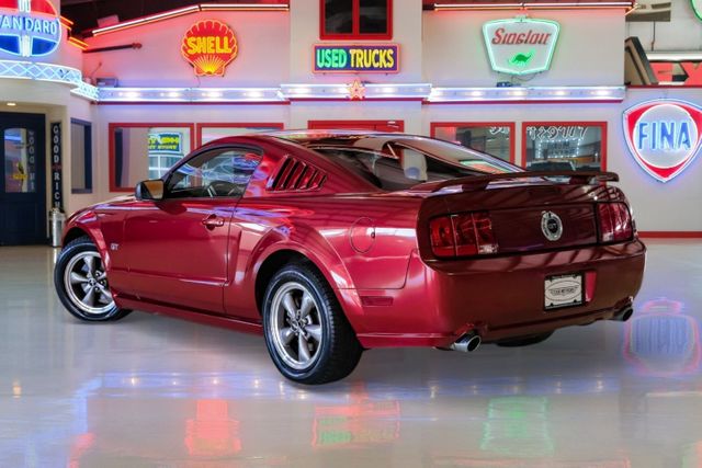 2006 Ford Mustang GT Deluxe | Addison, TX | Mr Car Guys 2006 Ford Mustang GT Deluxe | Addison, TX | Mr Car Guys