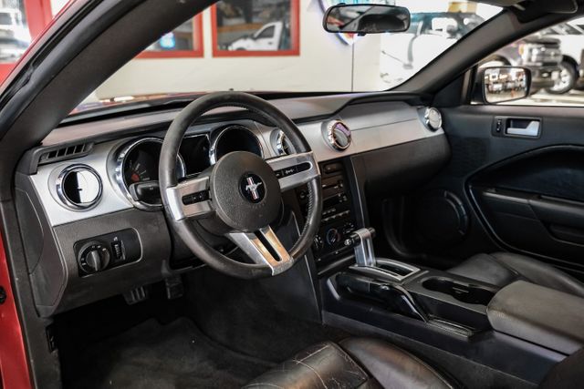 2006 Ford Mustang GT Deluxe | Addison, TX | Mr Car Guys 2006 Ford Mustang GT Deluxe | Addison, TX | Mr Car Guys