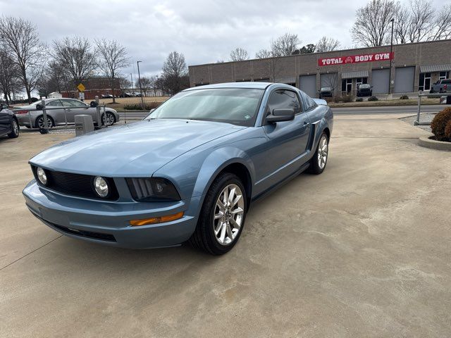 2006 Ford Mustang V6 Deluxe