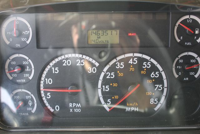 2006 Freightliner M2 106 | Roscoe, IL | Autoland Outlets 2006 Freightliner M2 106 | Roscoe, IL | Autoland Outlets