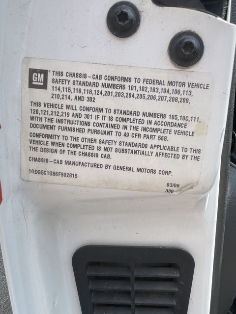 2006 Gmc Cab & Chassis TopKick C5500 | Swanton, OH | Mackey Motors 2006 Gmc Cab & Chassis TopKick C5500 | Swanton, OH | Mackey Motors