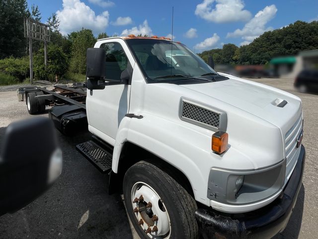 2006 Gmc Cab & Chassis TopKick C5500 | Swanton, OH | Mackey Motors 2006 Gmc Cab & Chassis TopKick C5500 | Swanton, OH | Mackey Motors